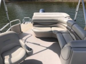 veranda-pontoon-boat-rental-1